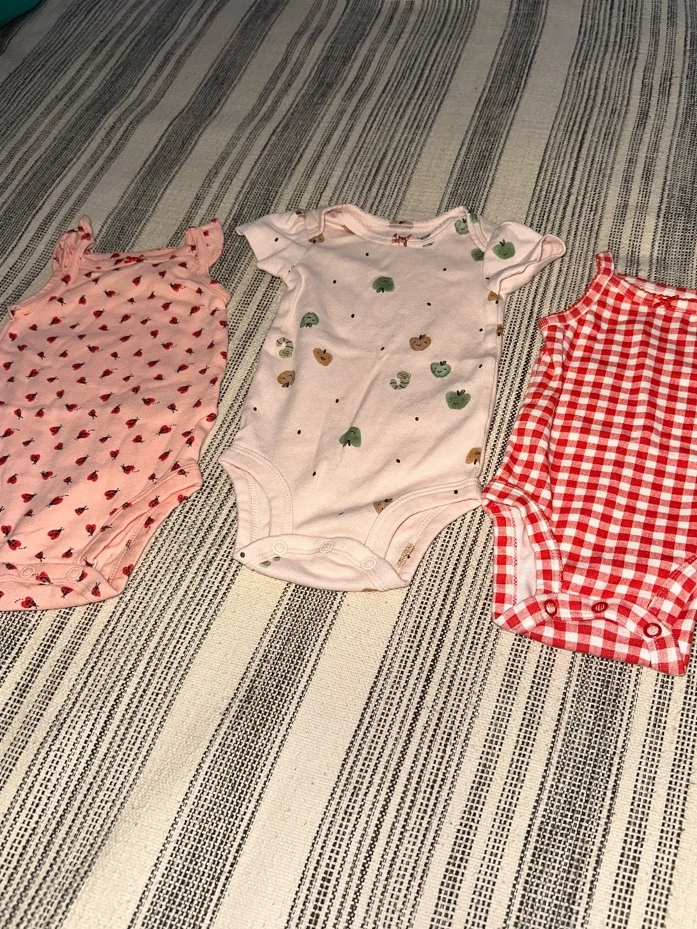 CARTER’S Baby Girl 3M Bundle Like New